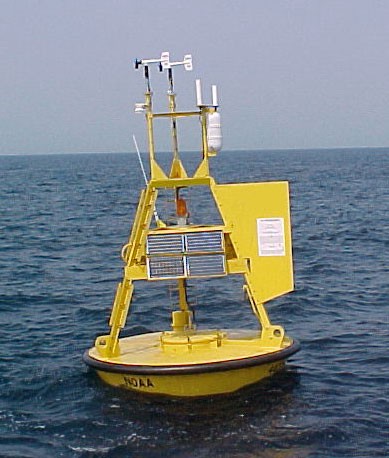 Weather buoy operated by the NOAA National Data Buoy Center (Πηγή: Wikipedia)