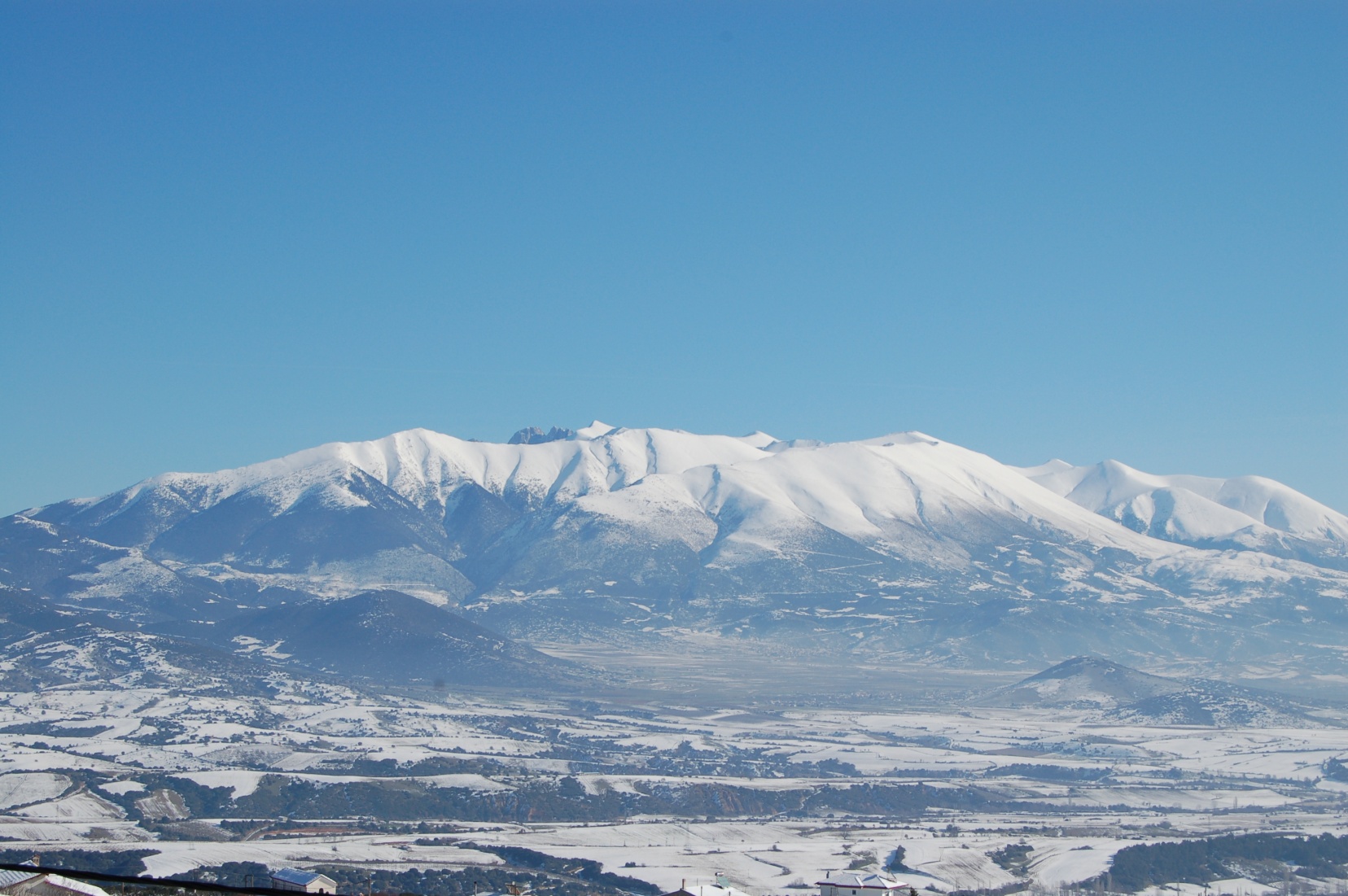 Improving weather forecast in Olympus mountain